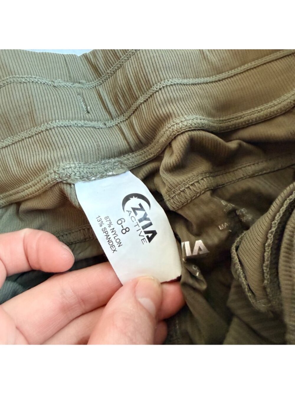 Zyia Active Olive Green Drawstring Joggers Womens Size 6-8 Nylon/Spandex Blend - Picture 4 of 9